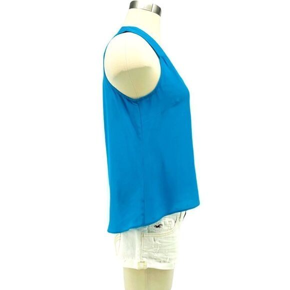 bebe Sleeveless Button Down Blouse - Capri Breeze - Picture 2 of 12